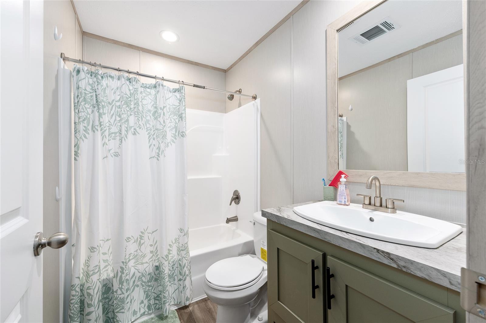 Image 30 of 57 For 14642 111th Terrace