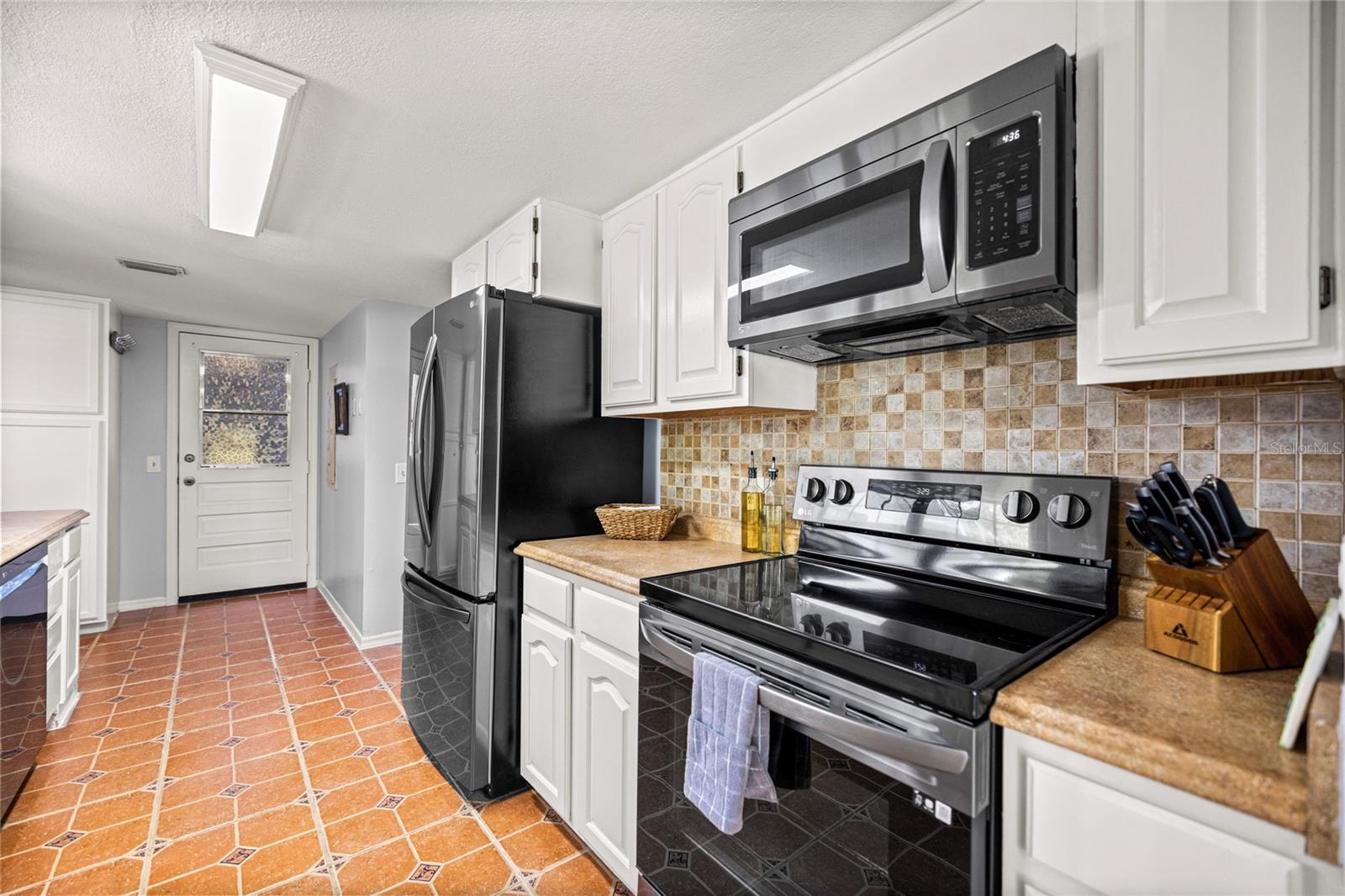 Image 20 of 83 For 10245 105th Street