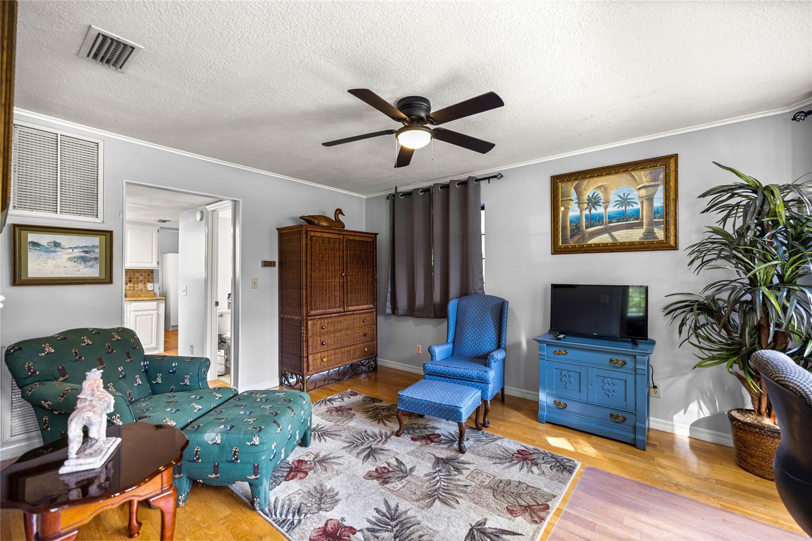 Image 25 of 83 For 10245 105th Street