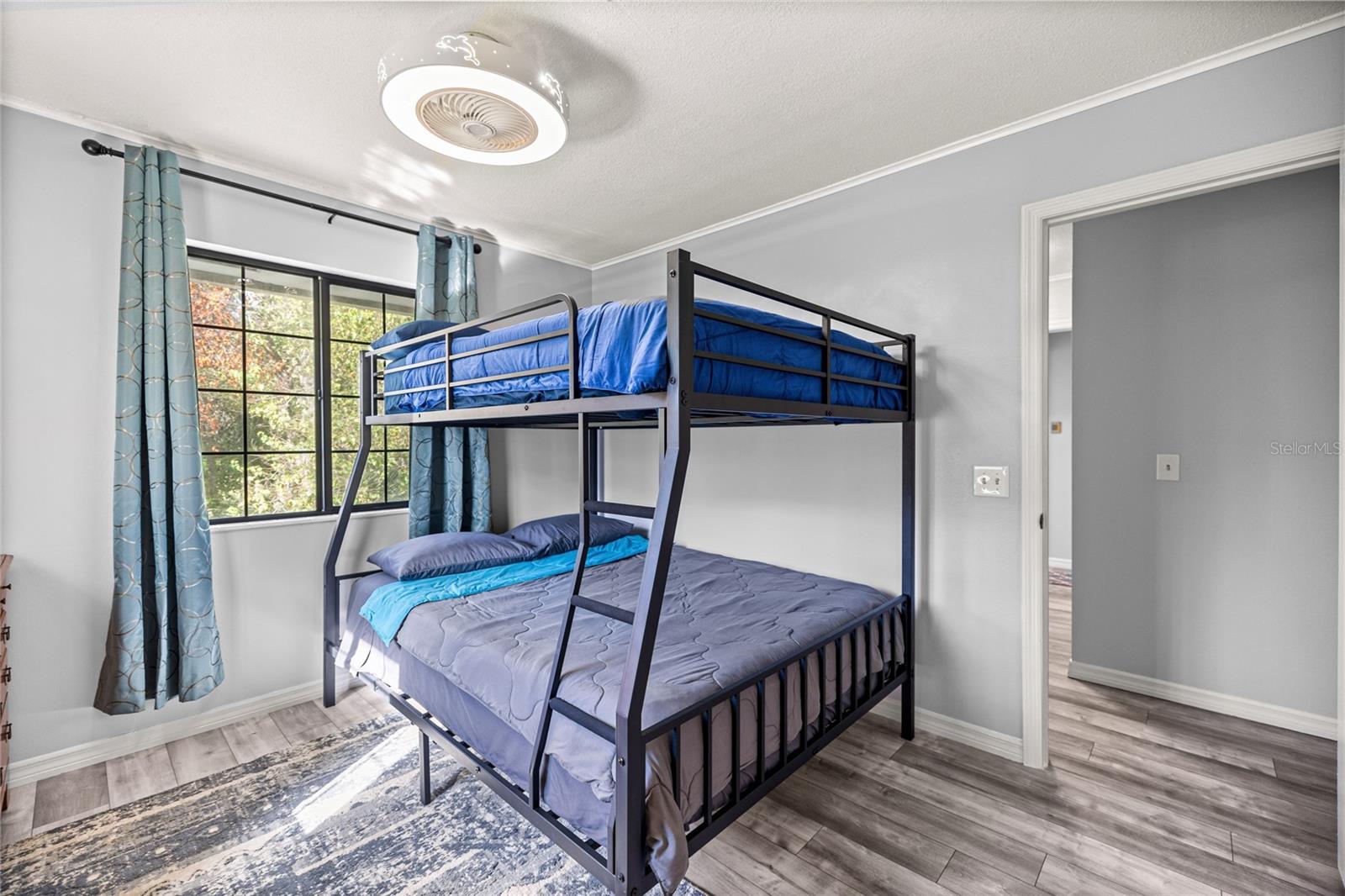 Image 37 of 83 For 10245 105th Street