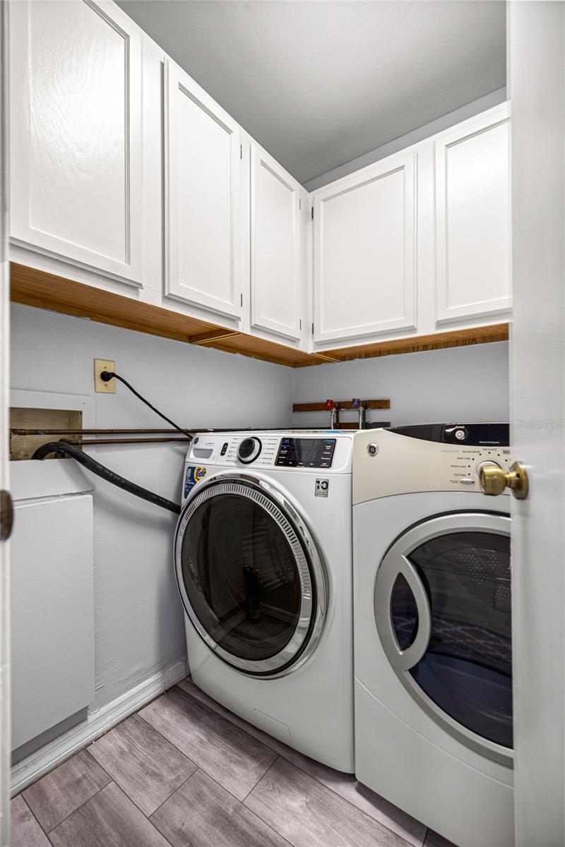 Image 39 of 83 For 10245 105th Street