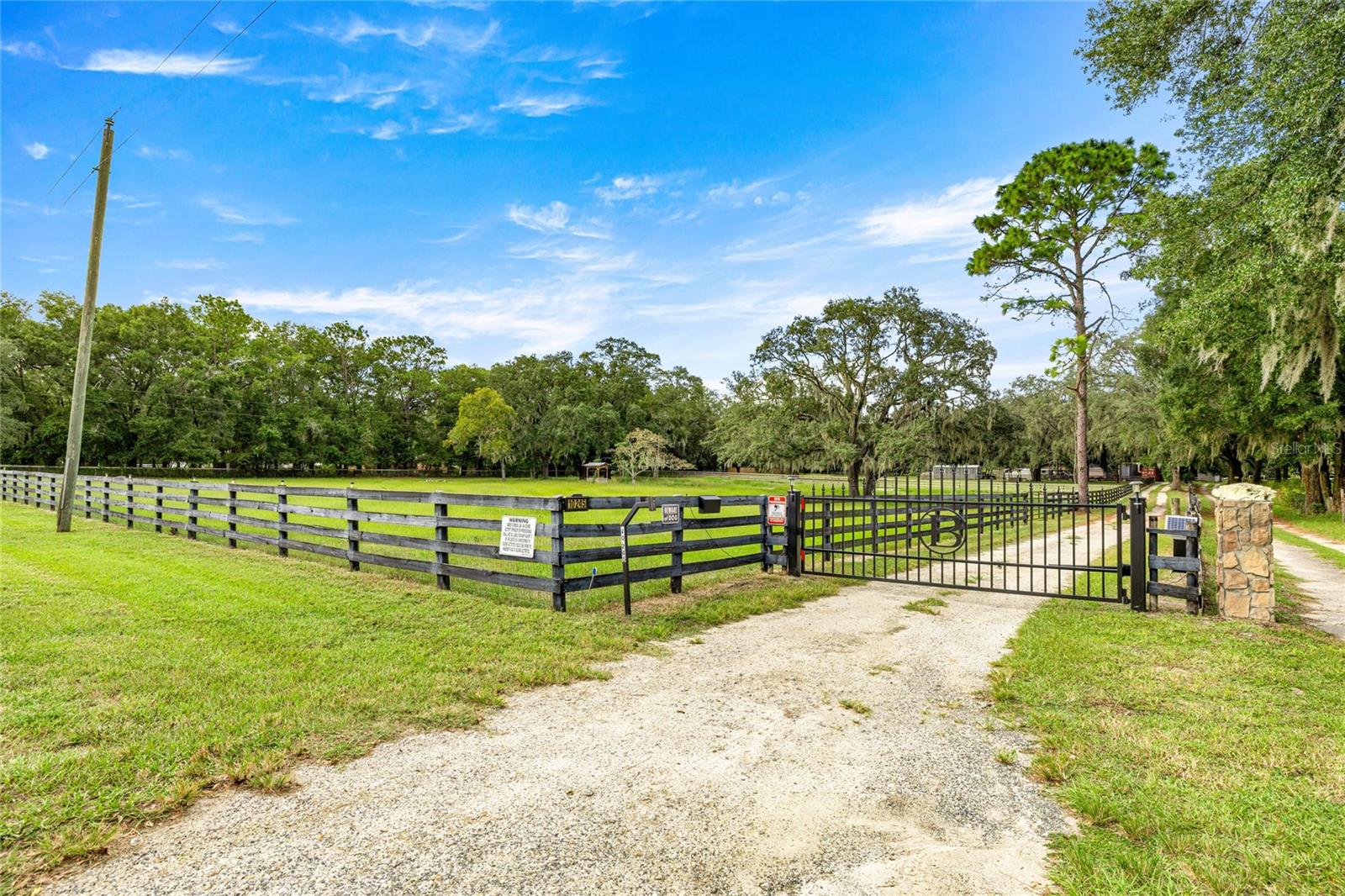 Image 52 of 83 For 10245 105th Street