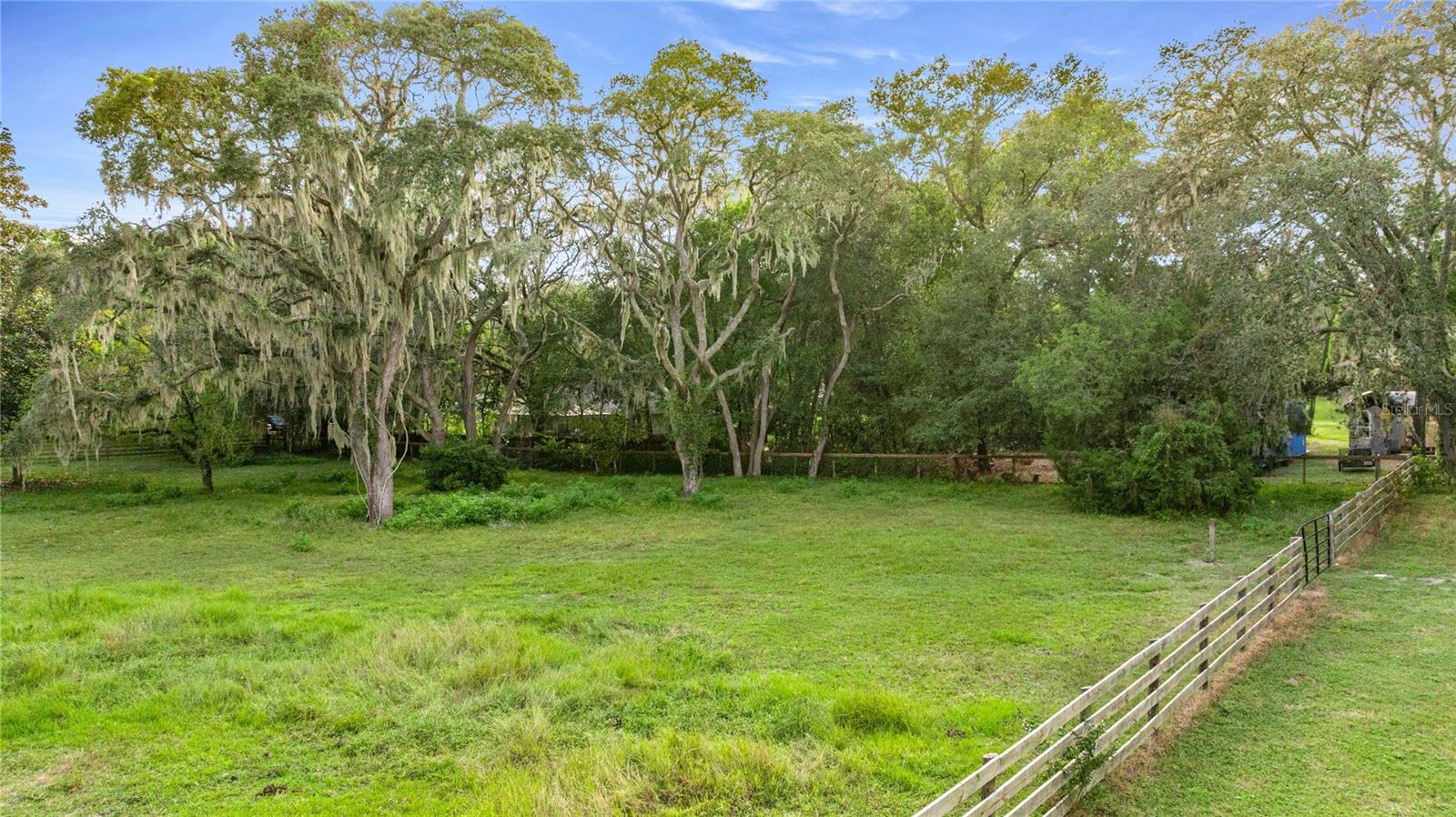 Image 62 of 83 For 10245 105th Street