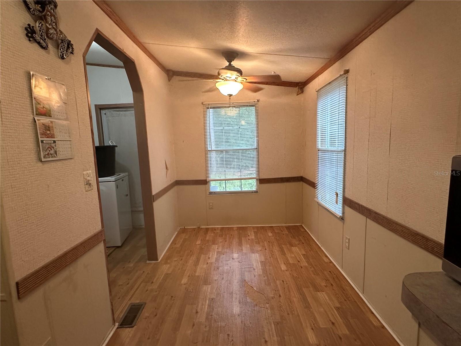 Image 13 of 90 For 1160 Dyal Avenue