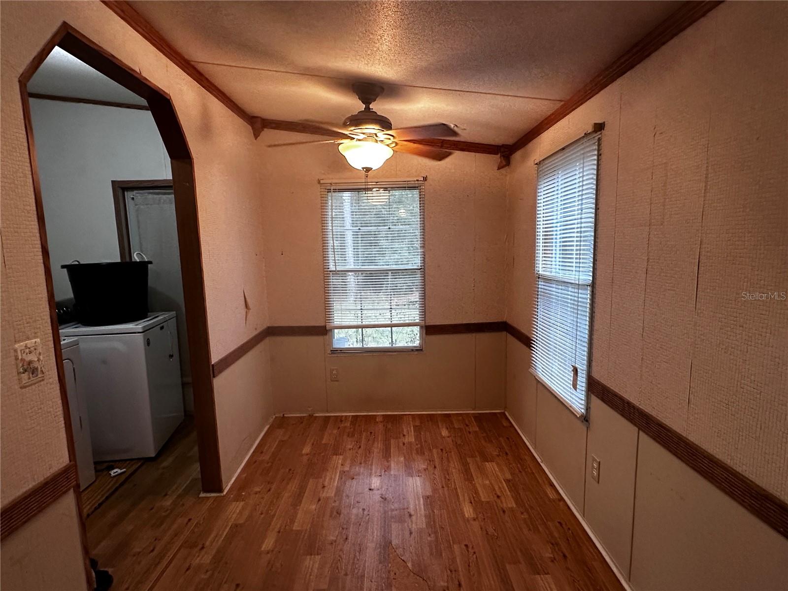 Image 5 of 90 For 1160 Dyal Avenue