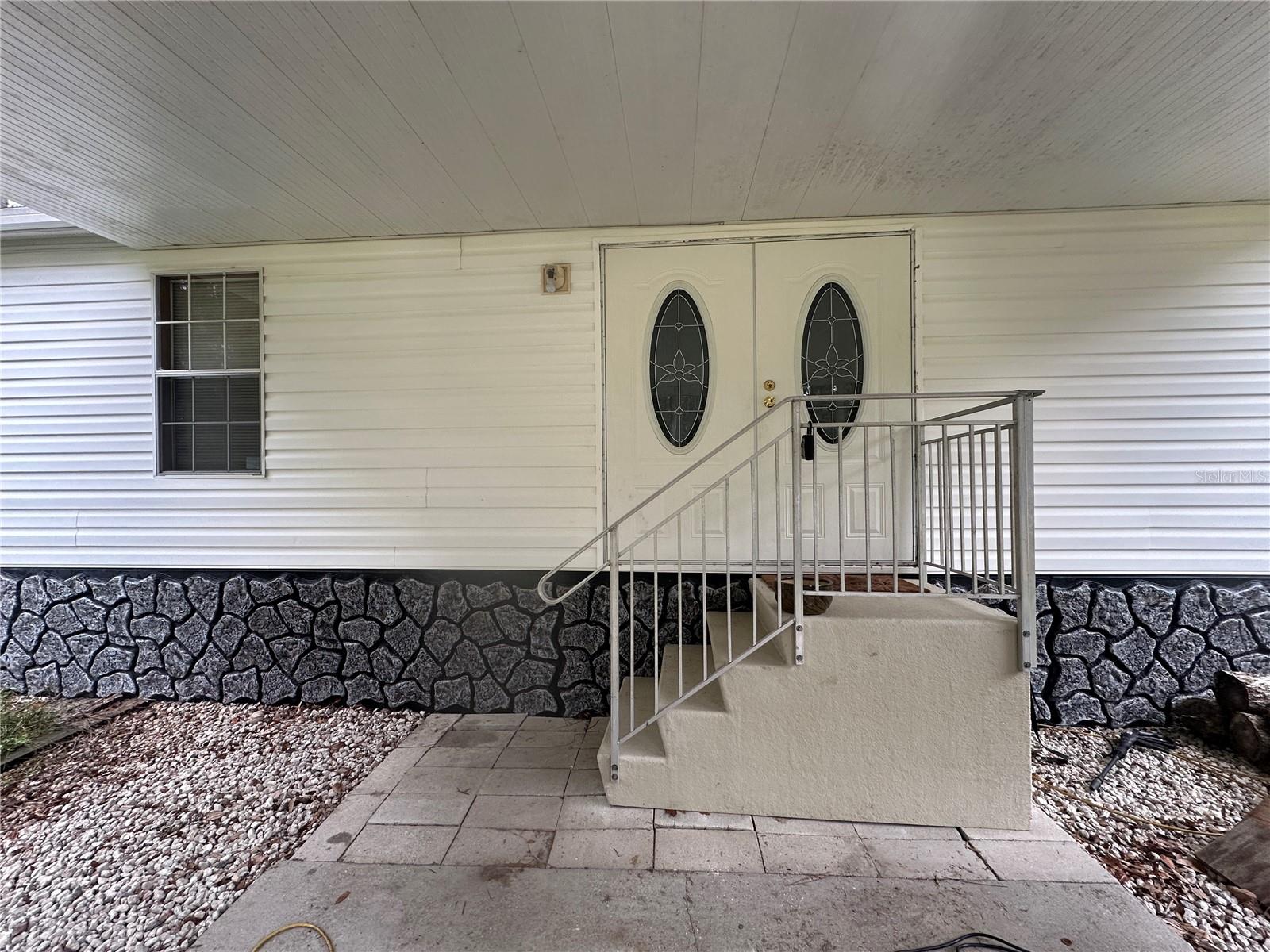 Image 7 of 90 For 1160 Dyal Avenue