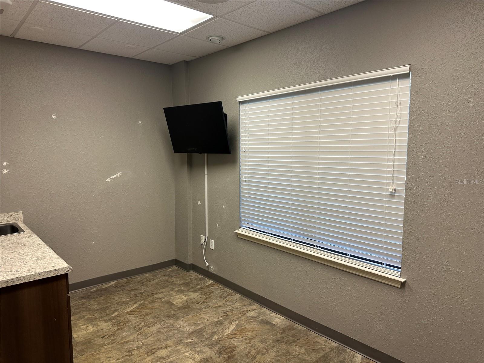 Image 11 of 21 For 1720 16th Avenue 300