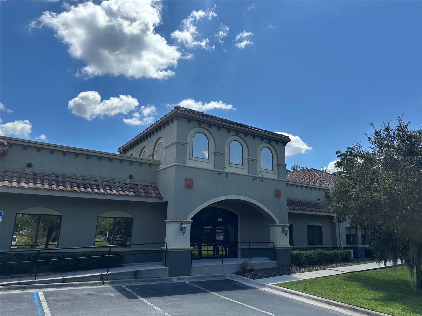 Image 2 of 21 For 1720 16th Avenue 300