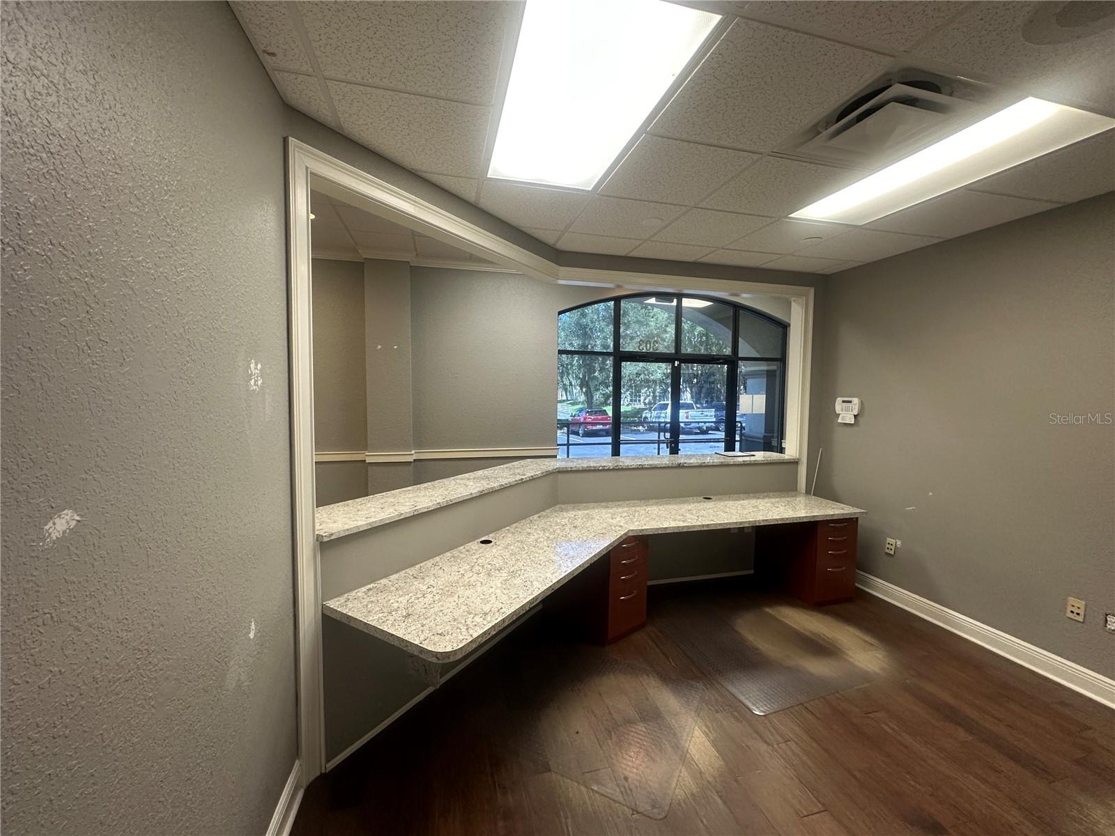 Image 9 of 21 For 1720 16th Avenue 300