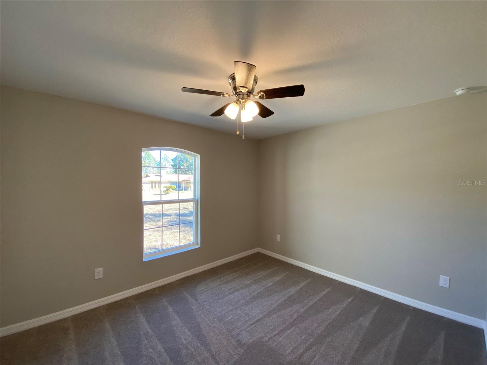 Image 16 of 28 For 16040 21st Court