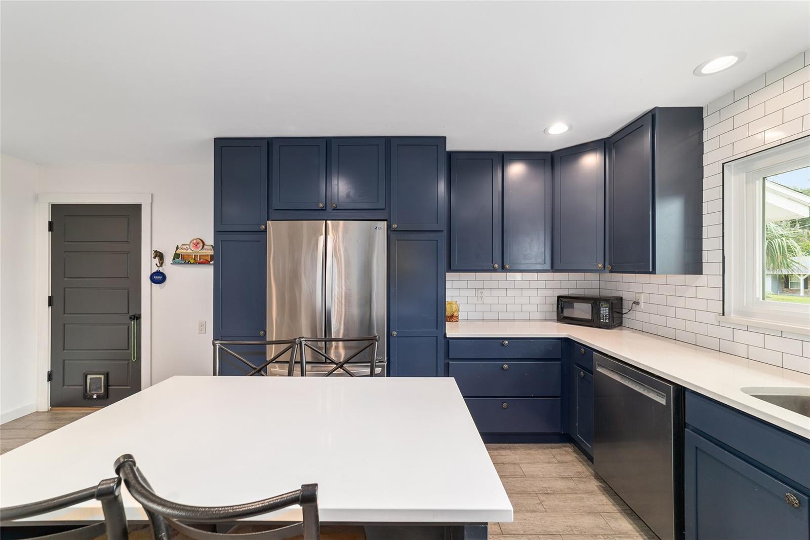 Image 30 of 58 For 1761 38th Avenue