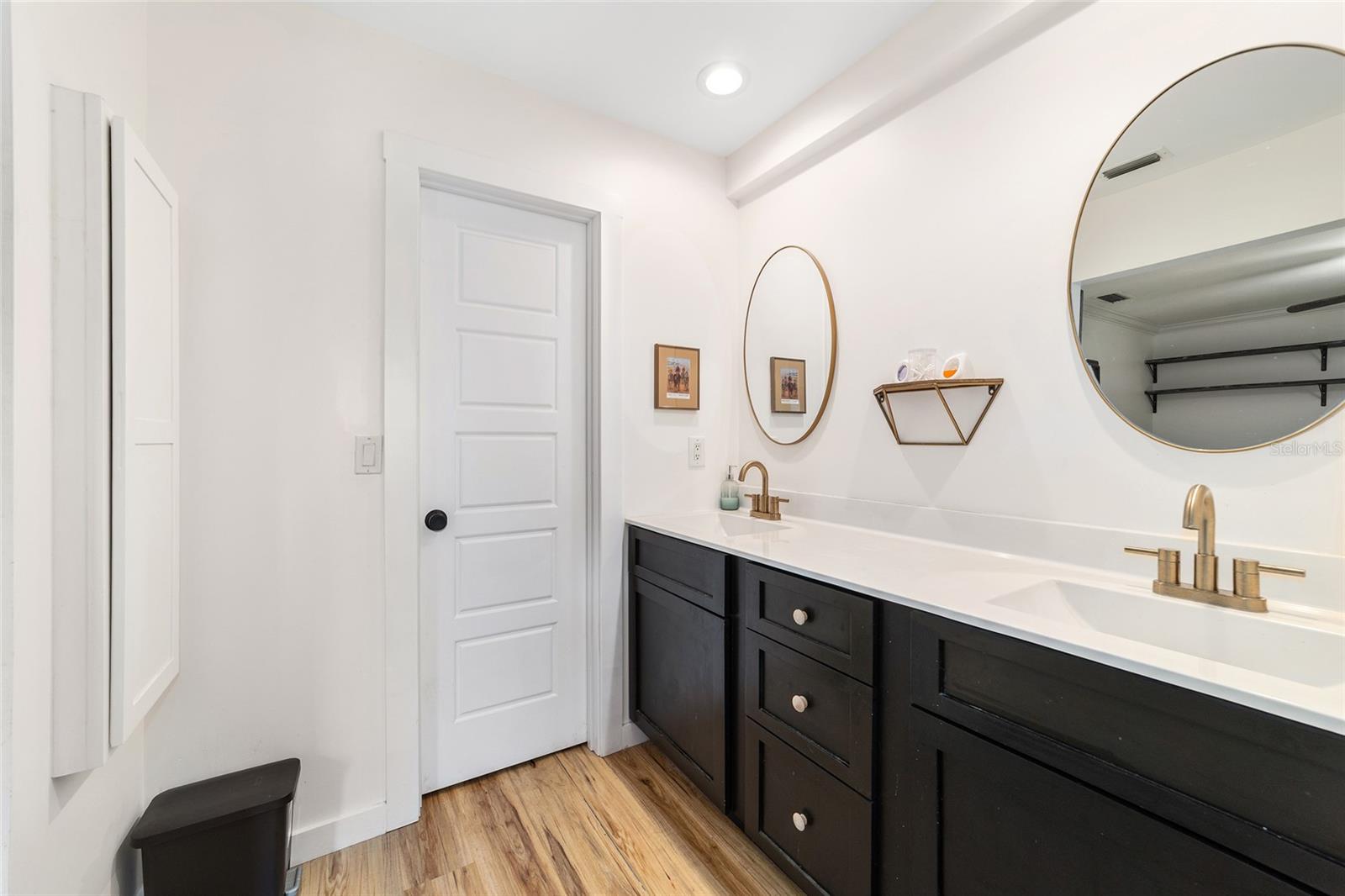 Image 38 of 58 For 1761 38th Avenue