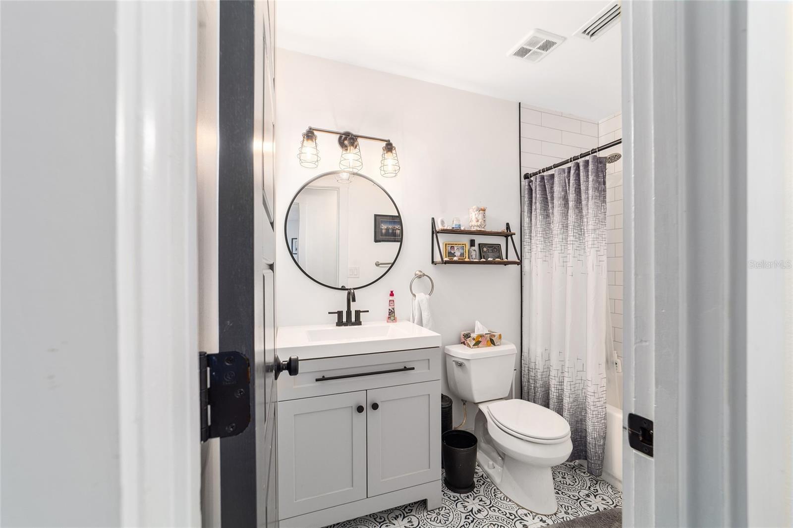 Image 43 of 58 For 1761 38th Avenue