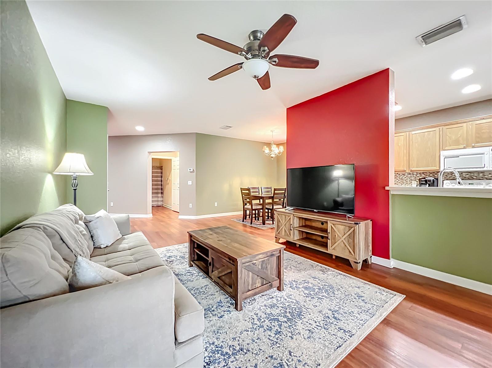 Image 5 of 43 For 4560 52nd Circle 101