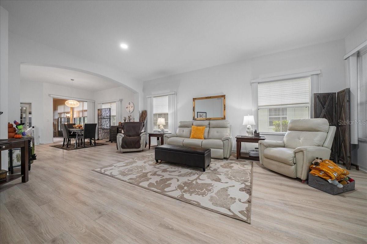 Image 11 of 58 For 25008 Cypress Pond Court