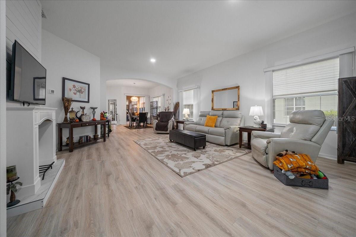 Image 8 of 58 For 25008 Cypress Pond Court