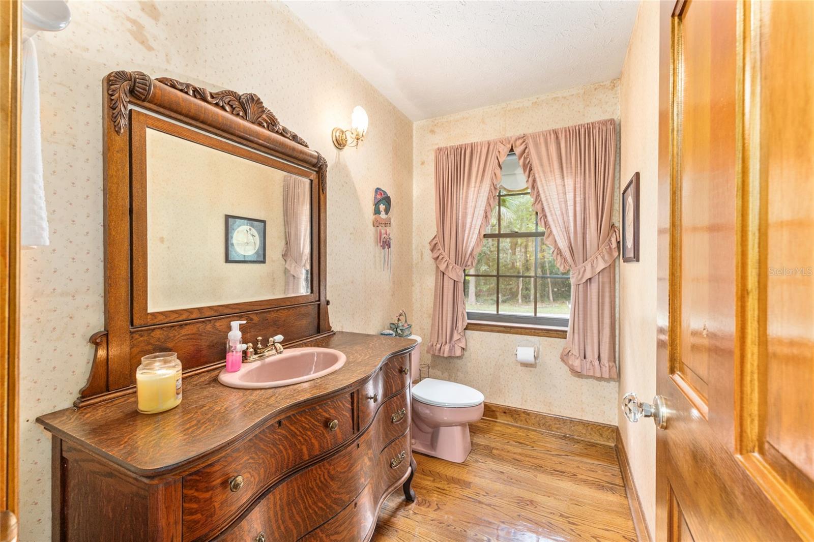 Image 15 of 42 For 6641 19th Avenue Road