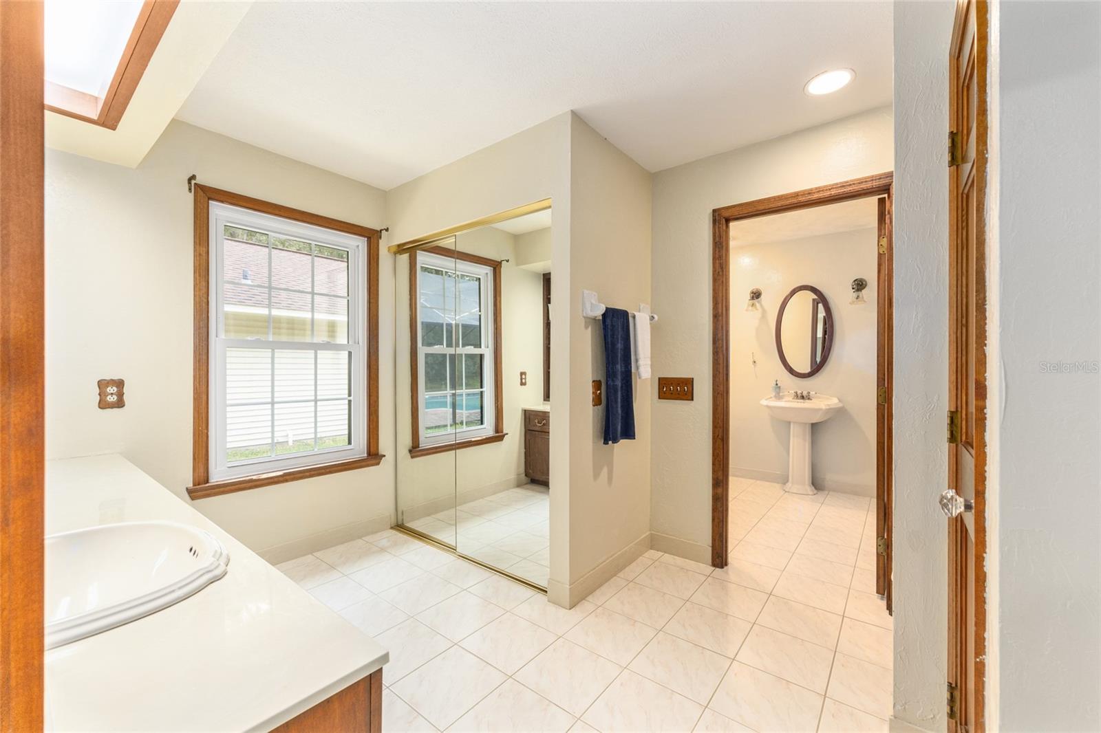 Image 18 of 42 For 6641 19th Avenue Road