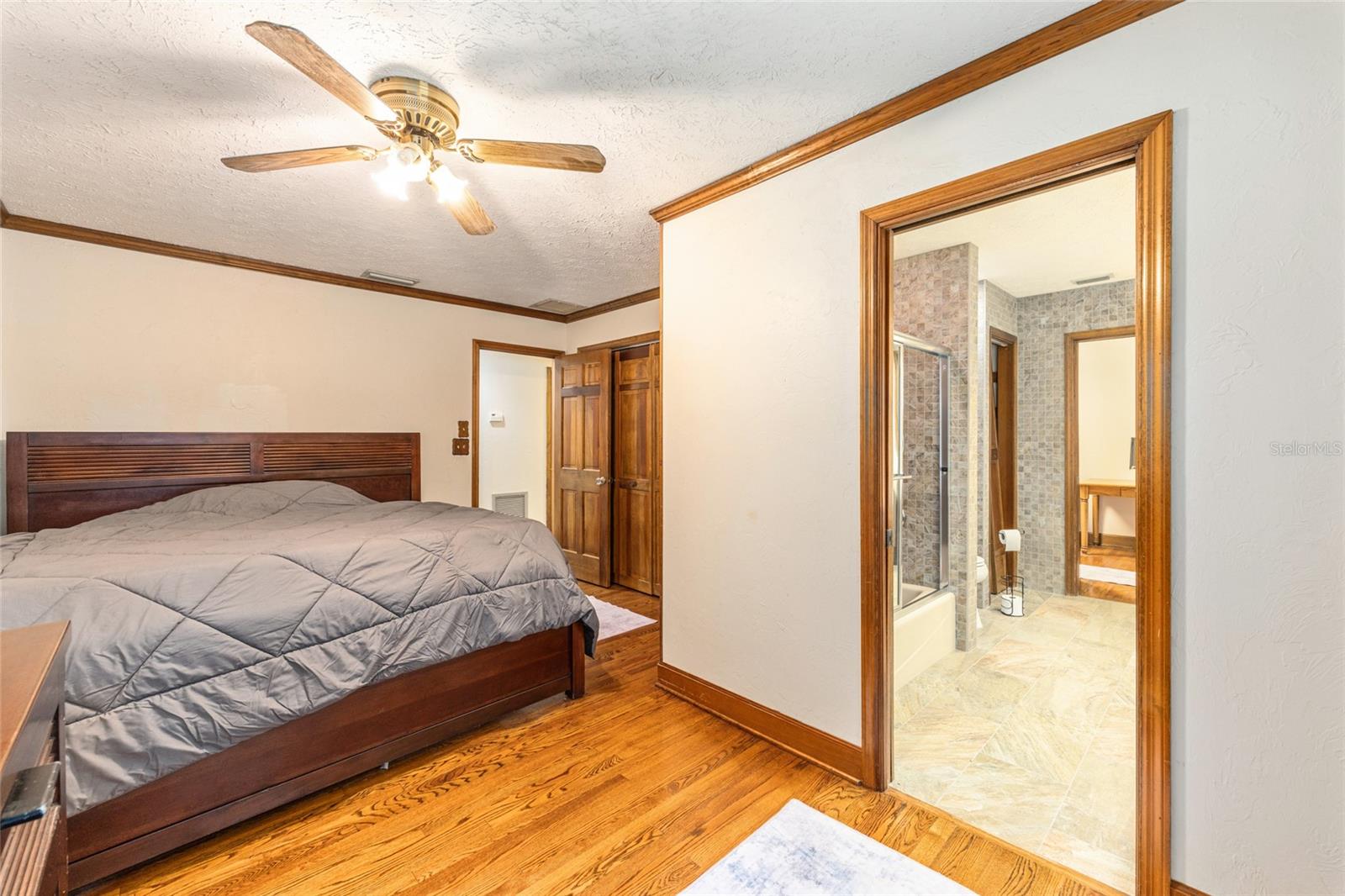 Image 21 of 42 For 6641 19th Avenue Road