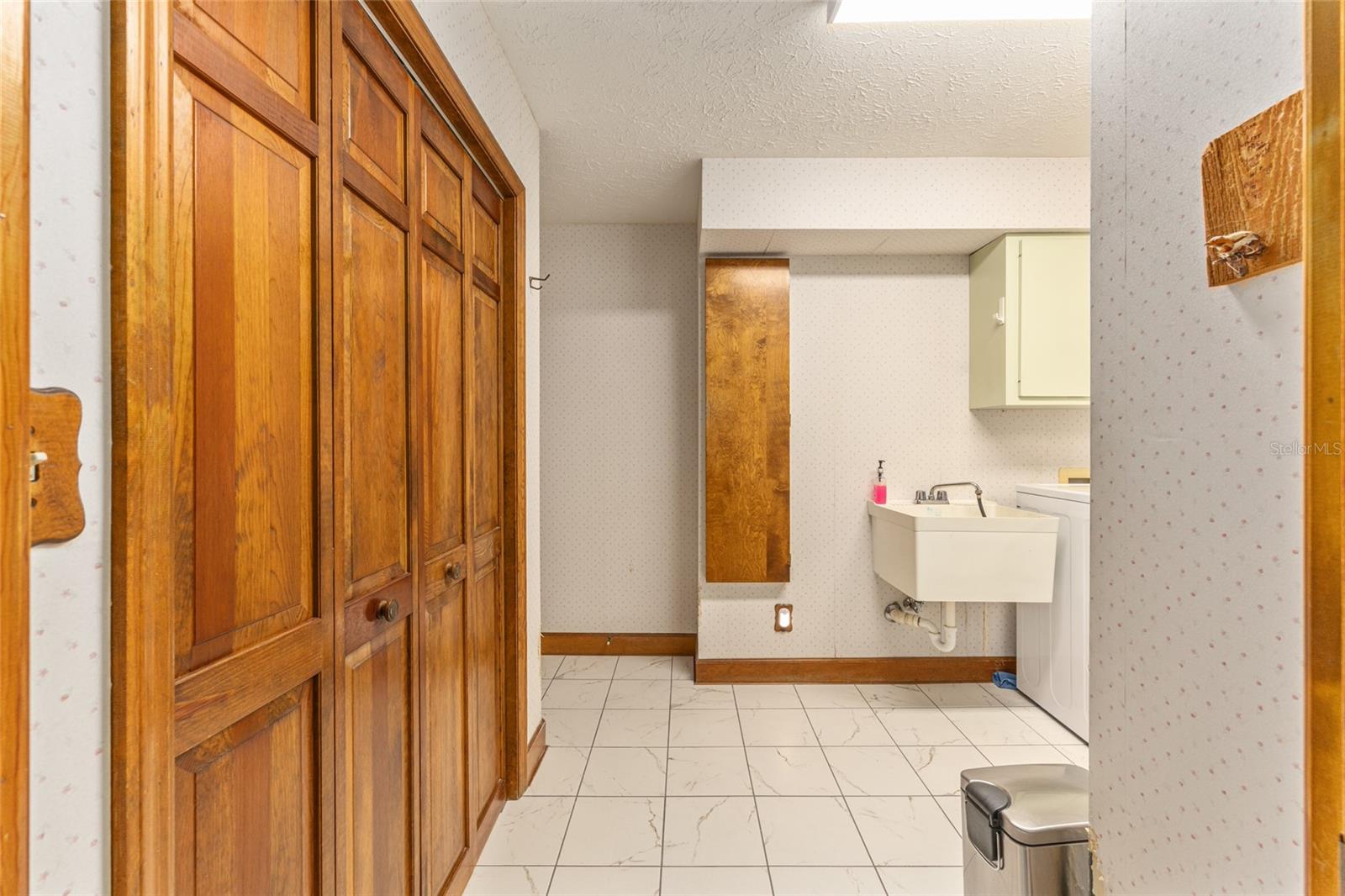 Image 25 of 42 For 6641 19th Avenue Road