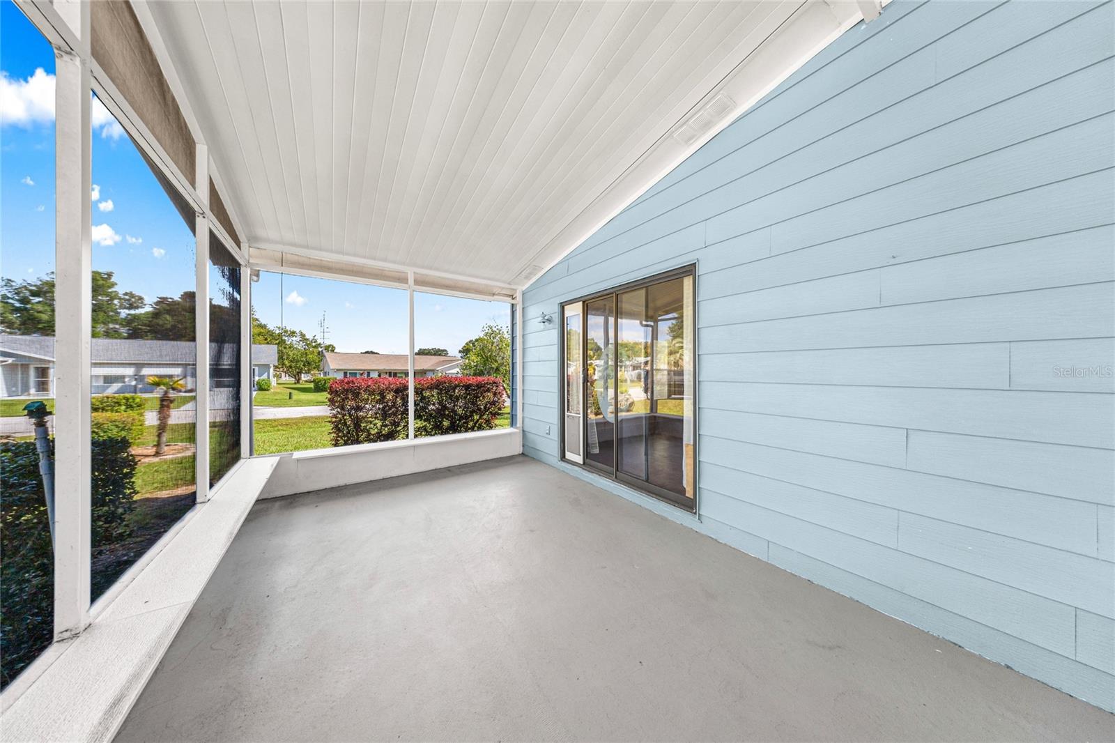 Image 19 of 39 For 6366 84th Lane