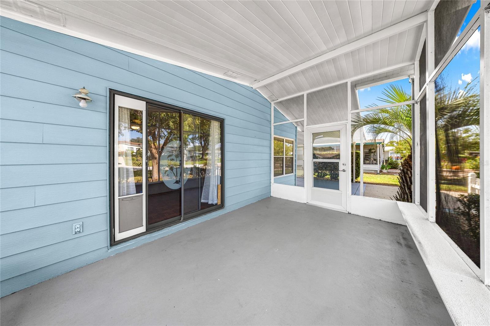 Image 20 of 39 For 6366 84th Lane