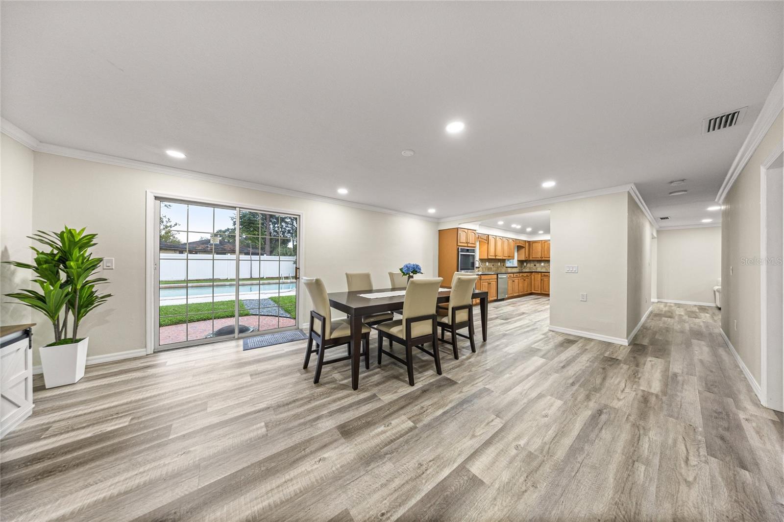 Image 11 of 43 For 5001 7th Place