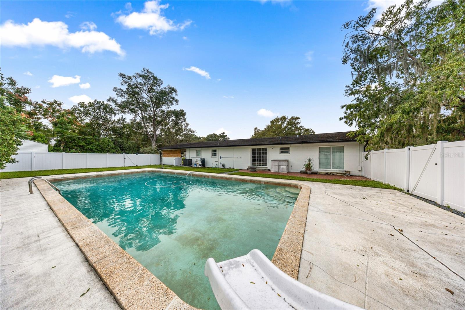 Image 39 of 43 For 5001 7th Place