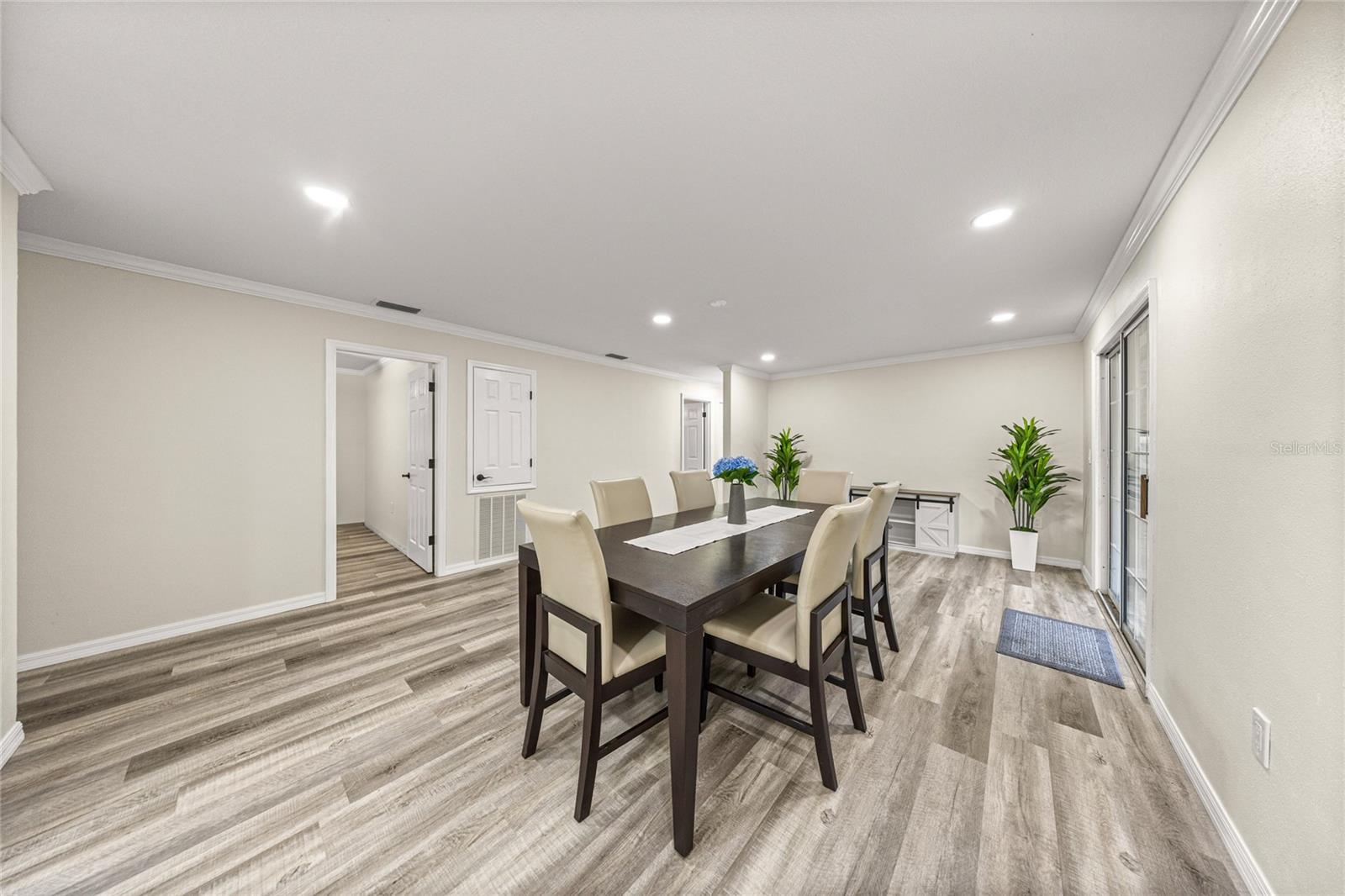 Image 9 of 43 For 5001 7th Place