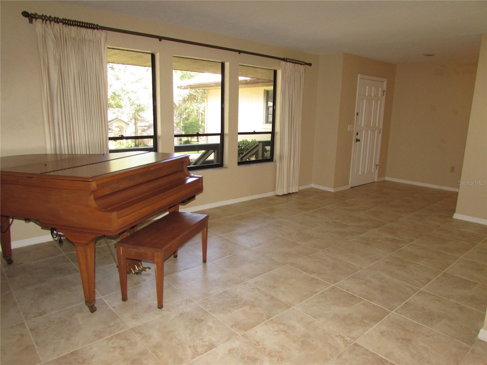 Image 21 of 54 For 8519 197th Court Road