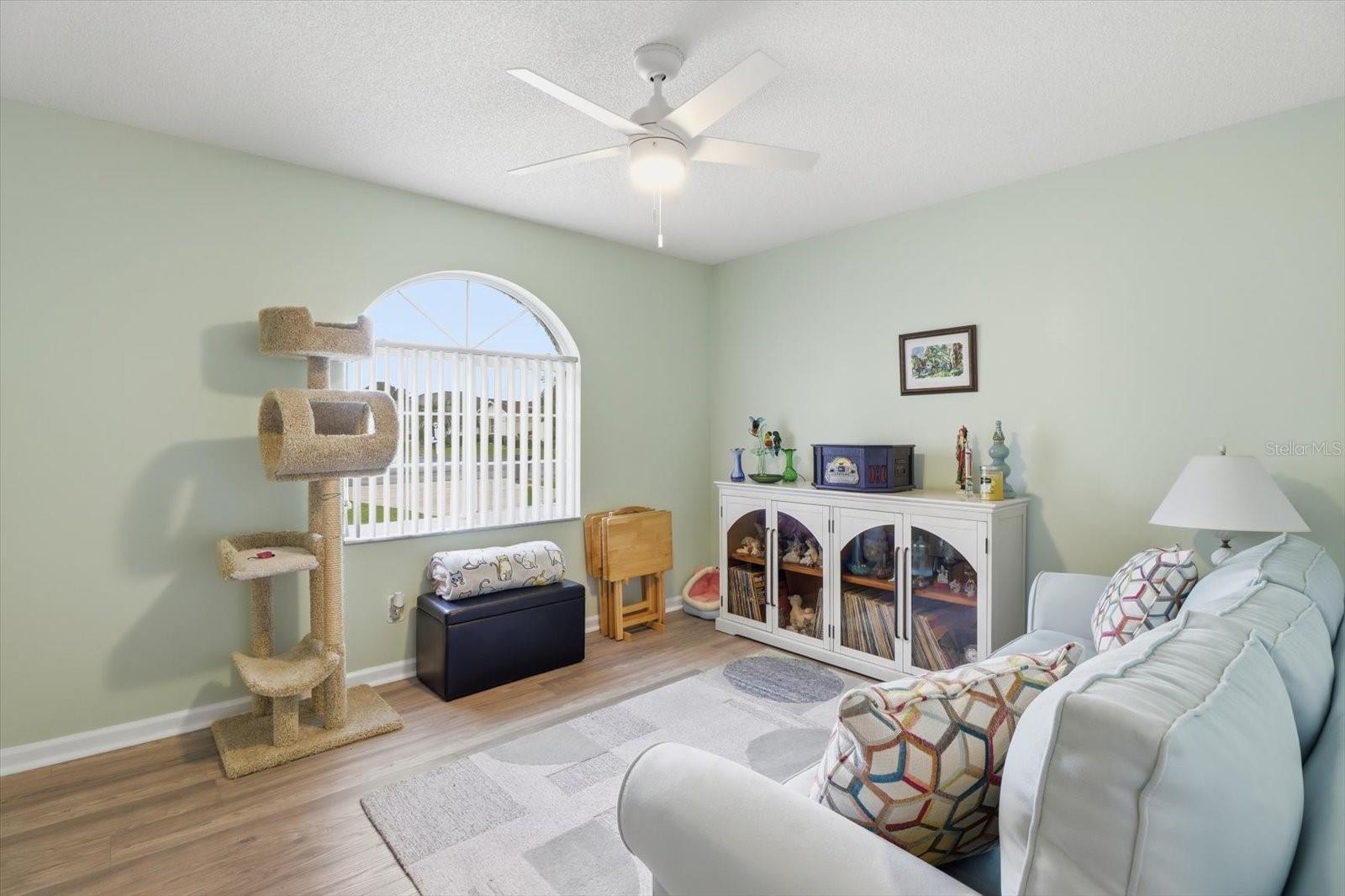 Image 20 of 45 For 1943 50th Circle