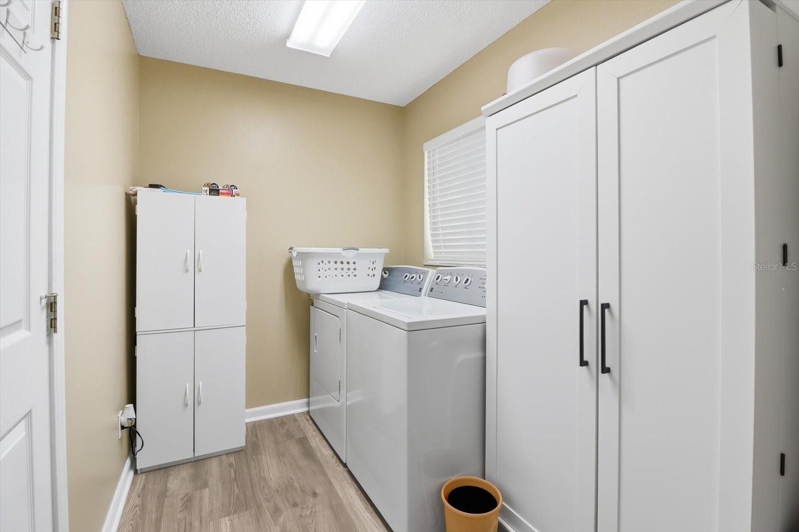 Image 23 of 45 For 1943 50th Circle