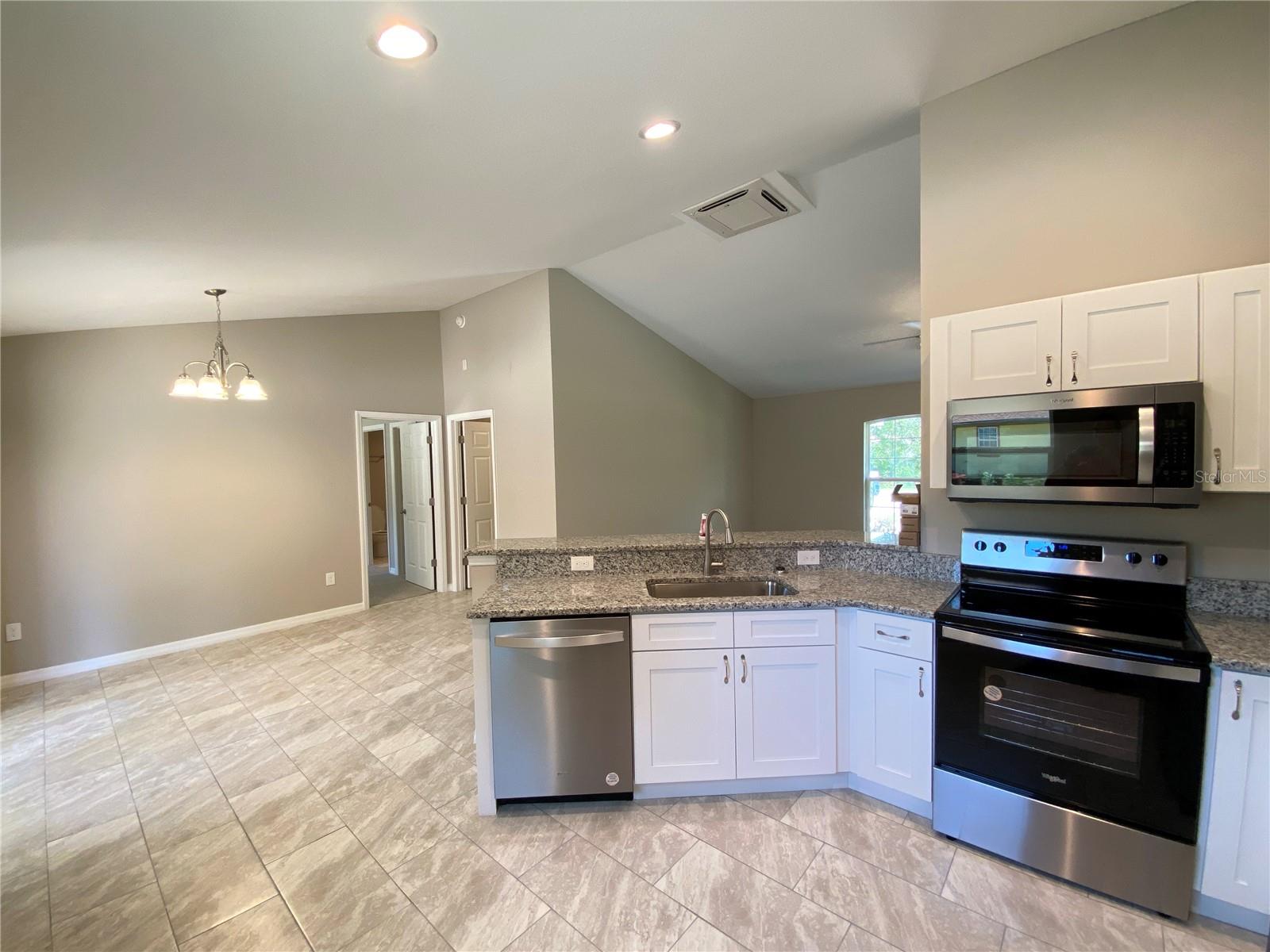 Image 6 of 26 For 16952 46th Terrace