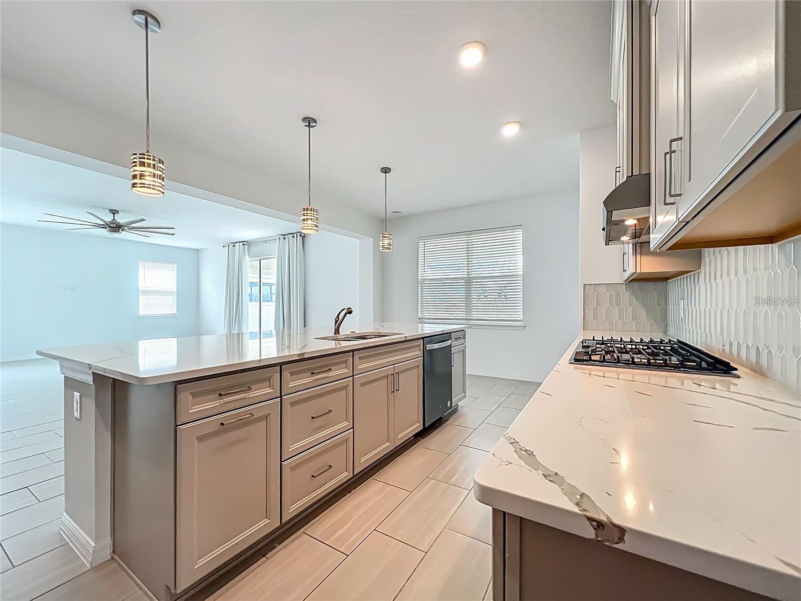 Image 19 of 75 For 7483 64th Street Road