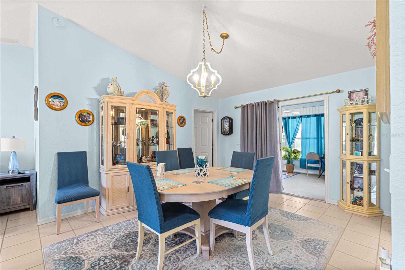 Image 8 of 48 For 13776 87th Avenue