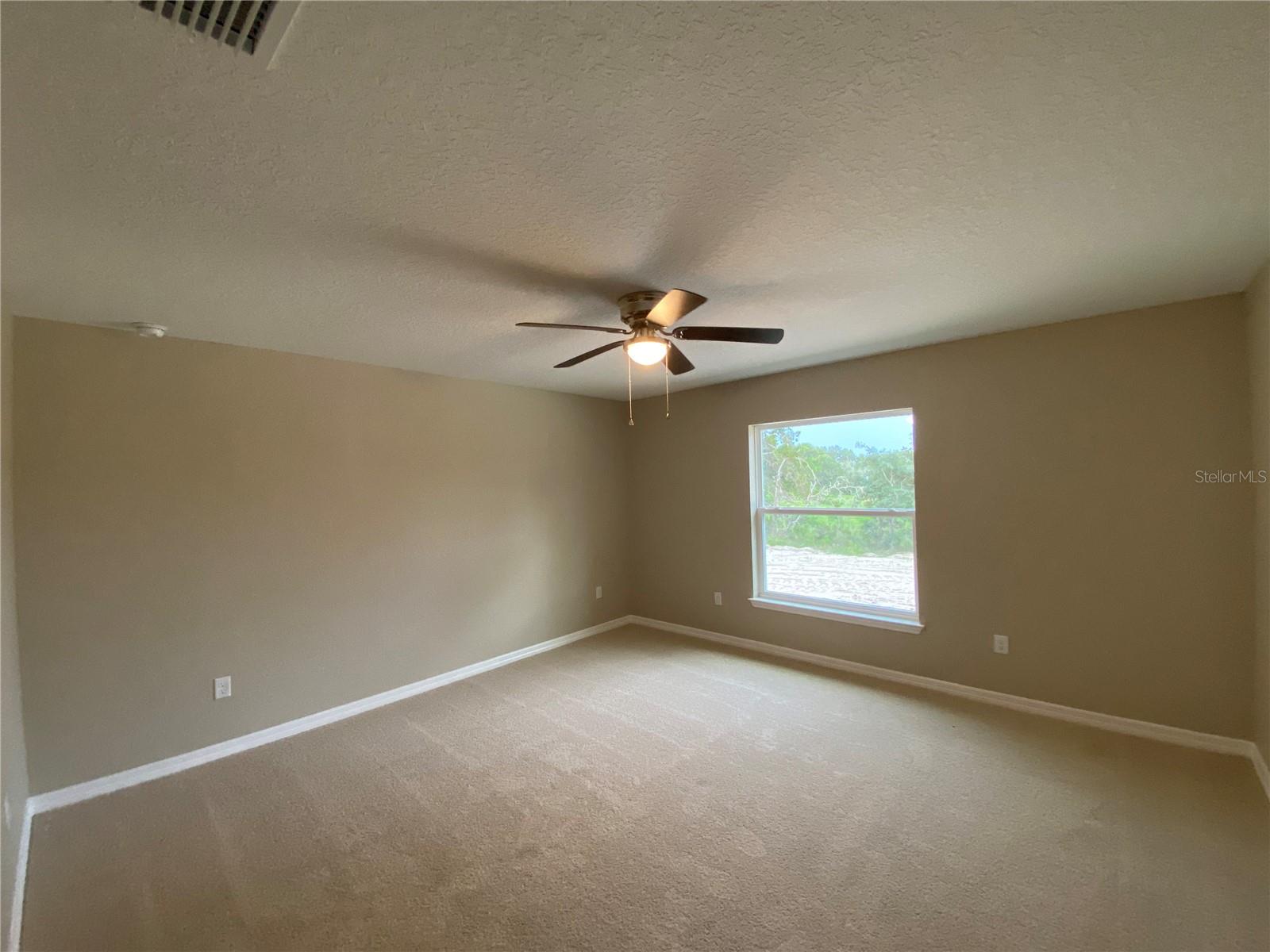 Image 11 of 28 For 745 Marion Oaks Manor