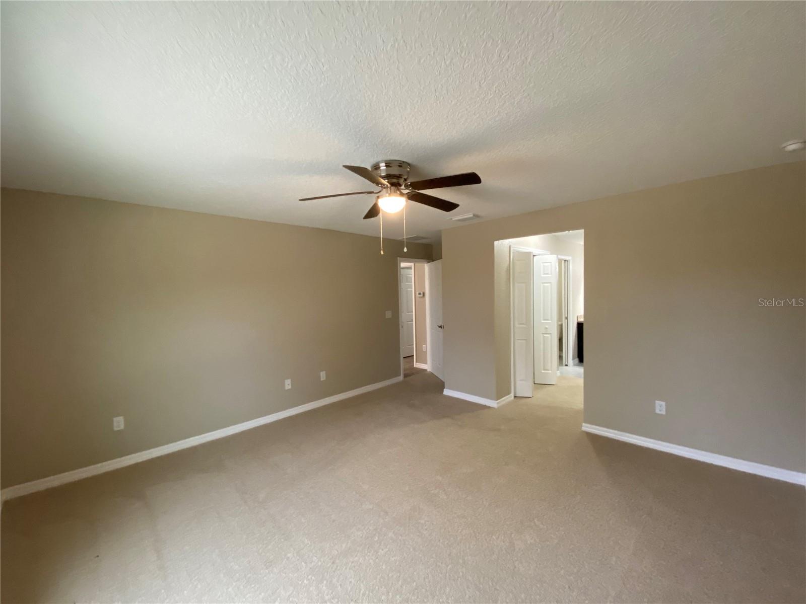 Image 12 of 28 For 745 Marion Oaks Manor