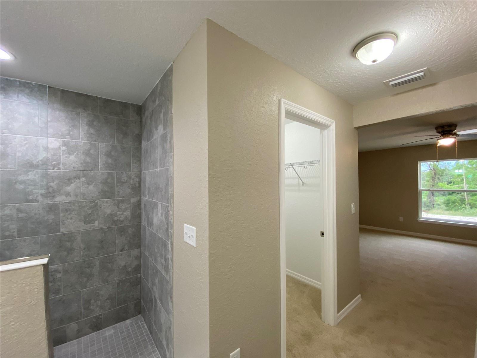 Image 18 of 28 For 745 Marion Oaks Manor