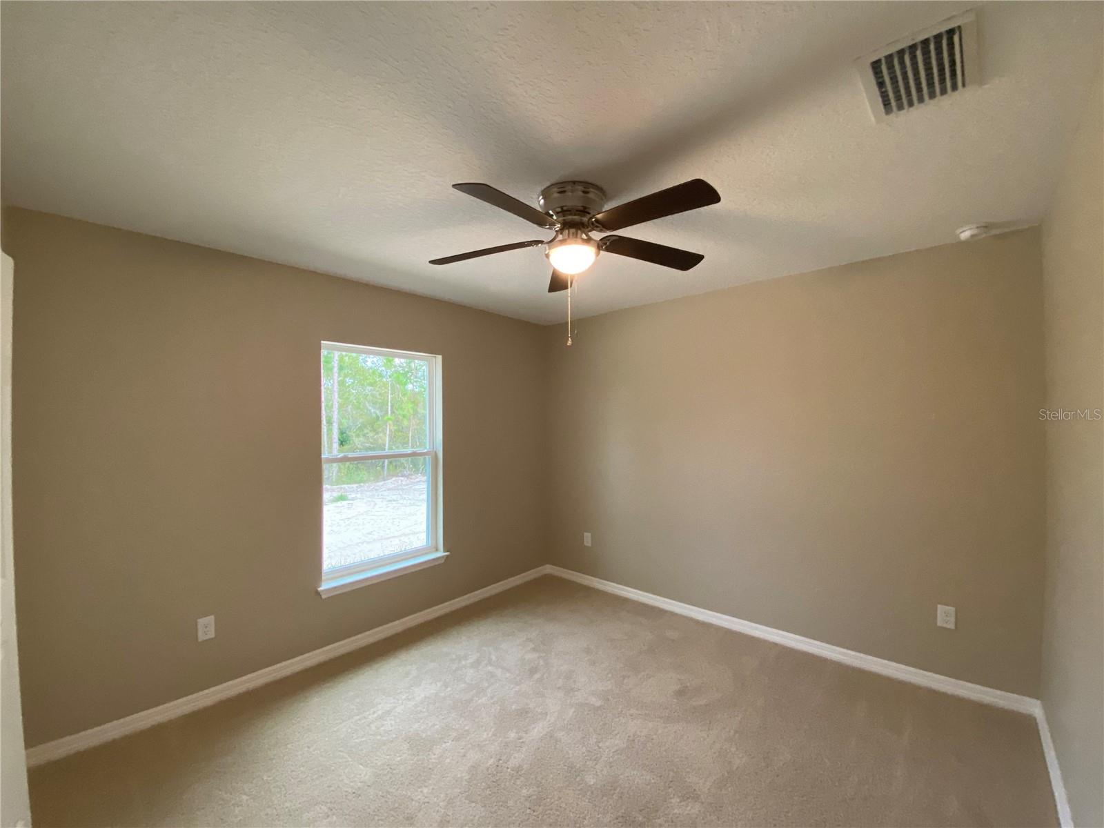 Image 22 of 28 For 745 Marion Oaks Manor