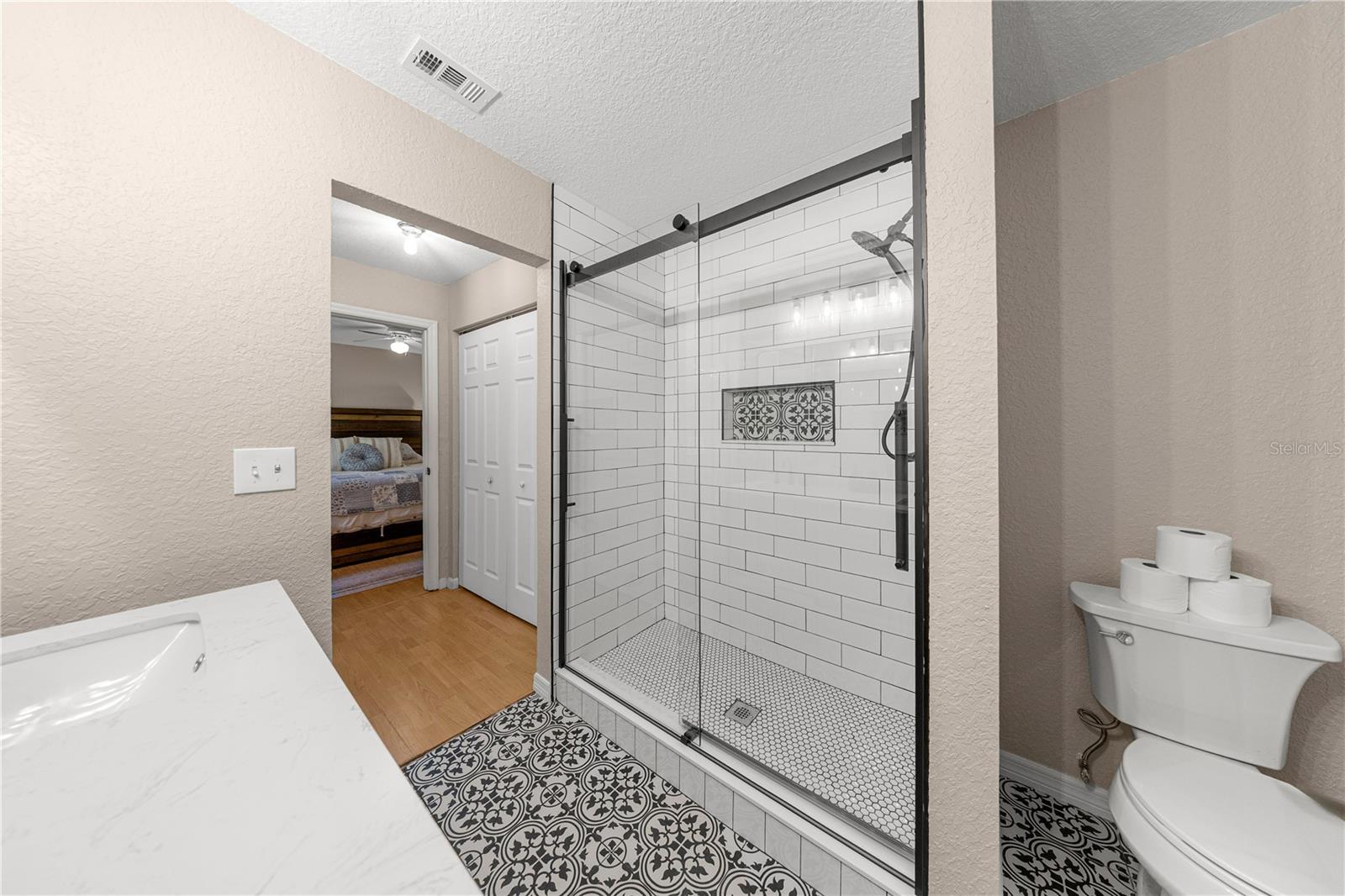 Image 17 of 38 For 16345 113th Street Road