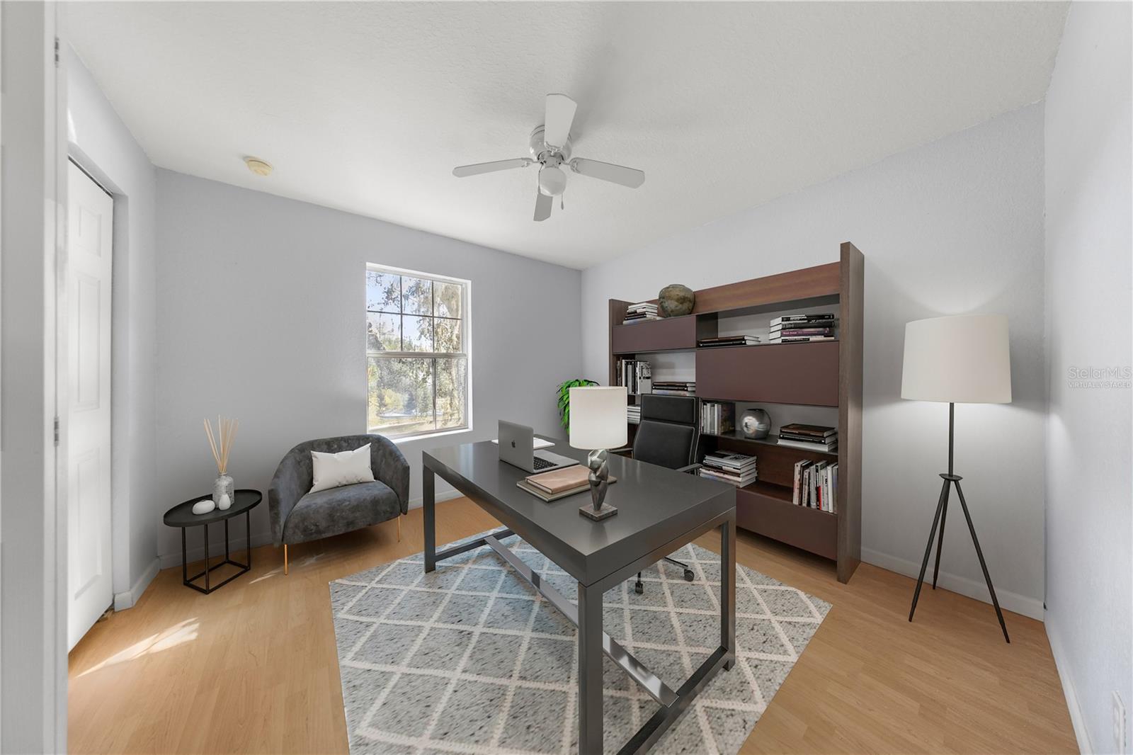 Image 21 of 38 For 16345 113th Street Road