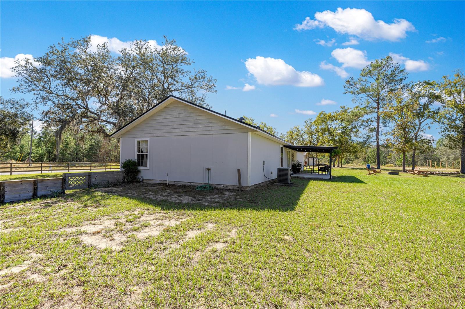 Image 26 of 38 For 16345 113th Street Road