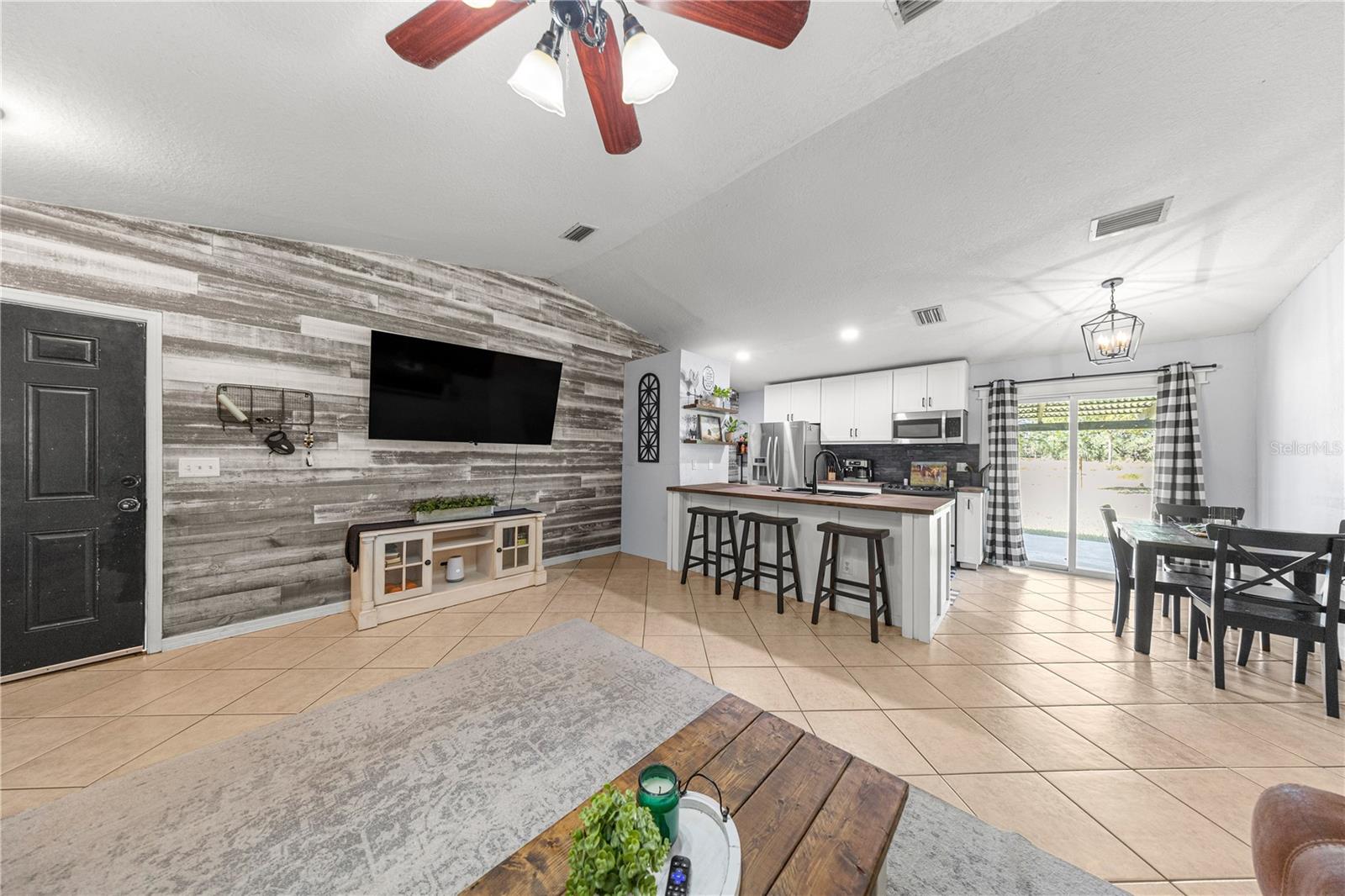 Image 6 of 38 For 16345 113th Street Road