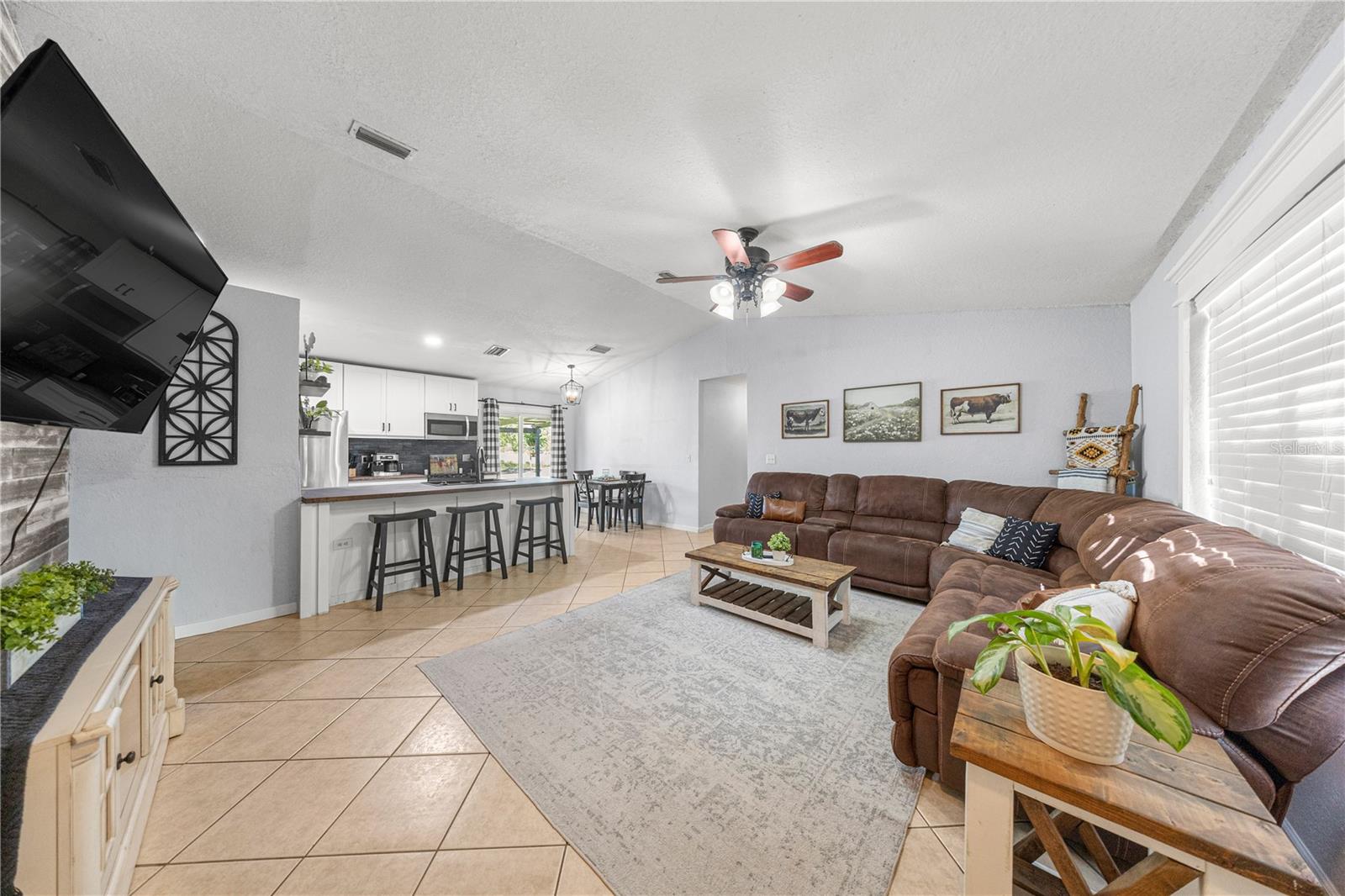 Image 7 of 38 For 16345 113th Street Road