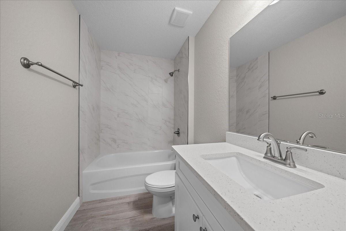 Image 32 of 47 For 10338 126 Lane