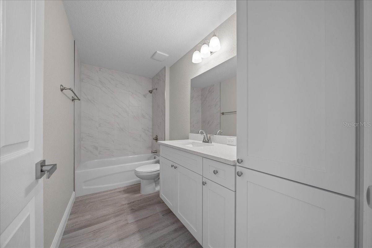 Image 33 of 47 For 10338 126 Lane