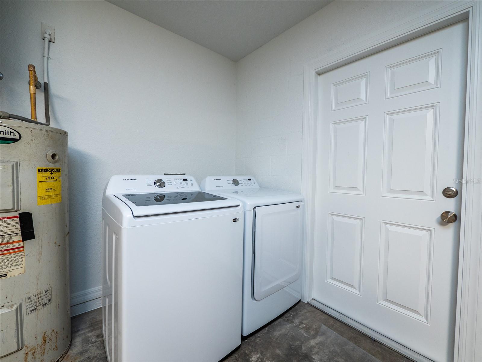 Image 16 of 17 For 5400 55 Place