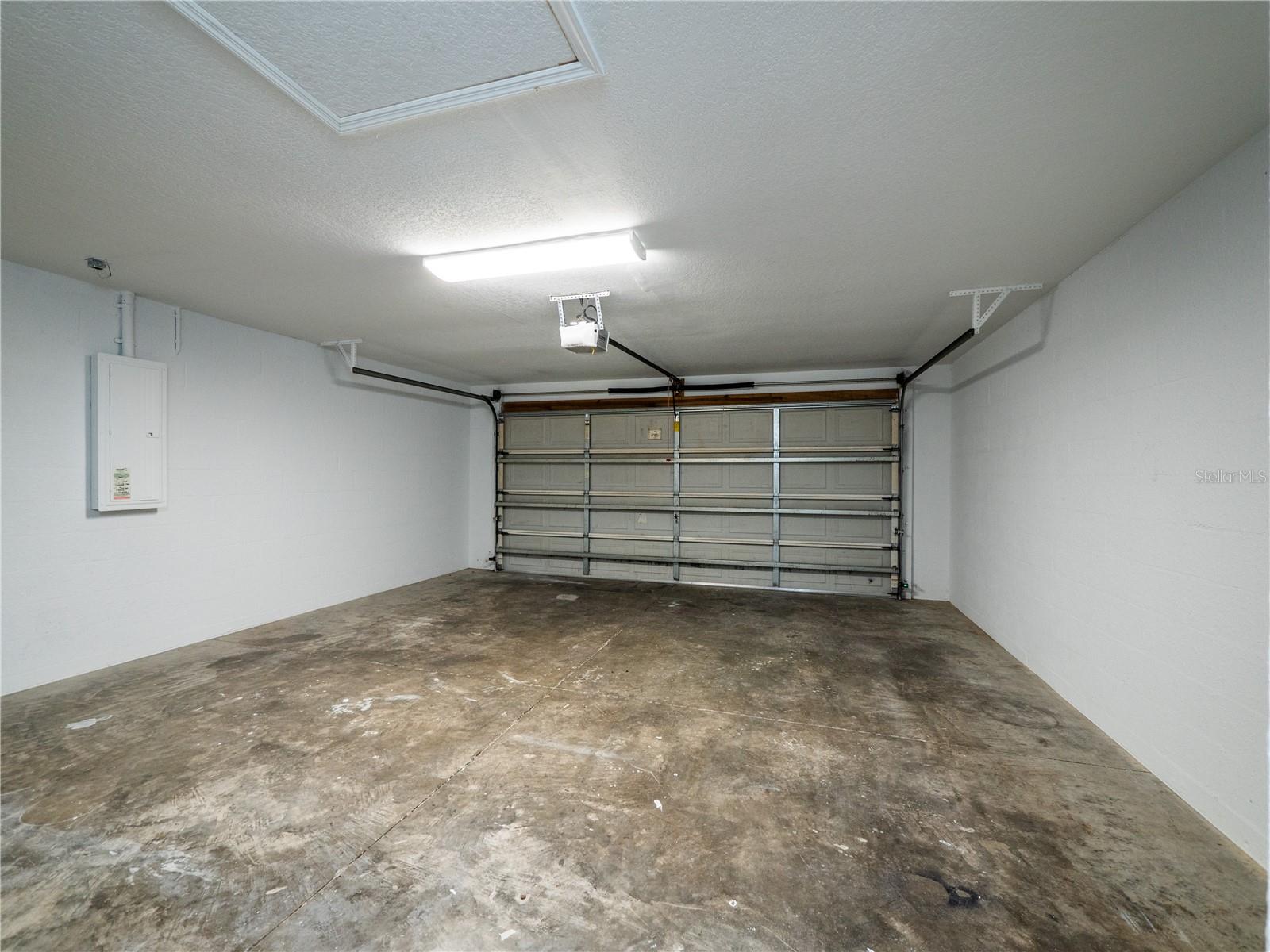 Image 17 of 17 For 5400 55 Place