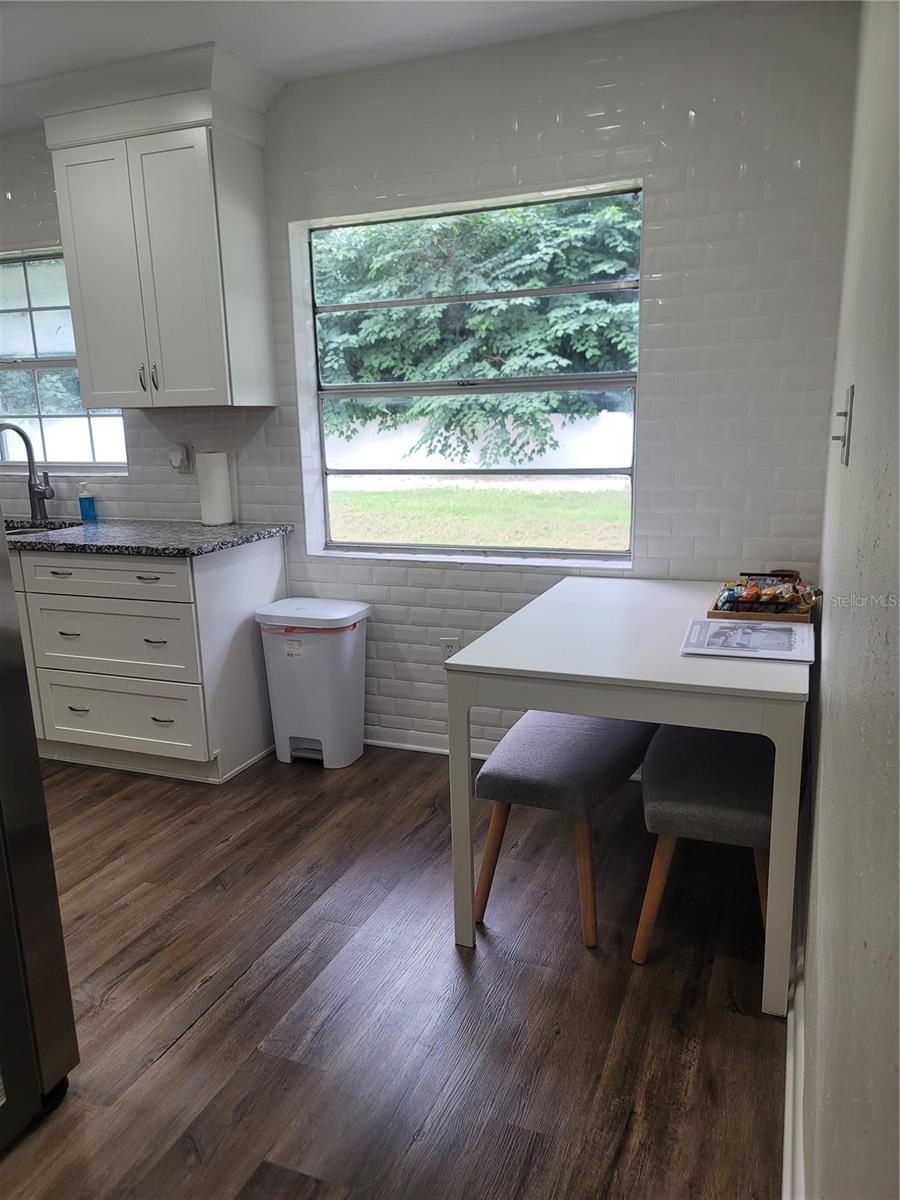 Image 10 of 16 For 2400 57 Place