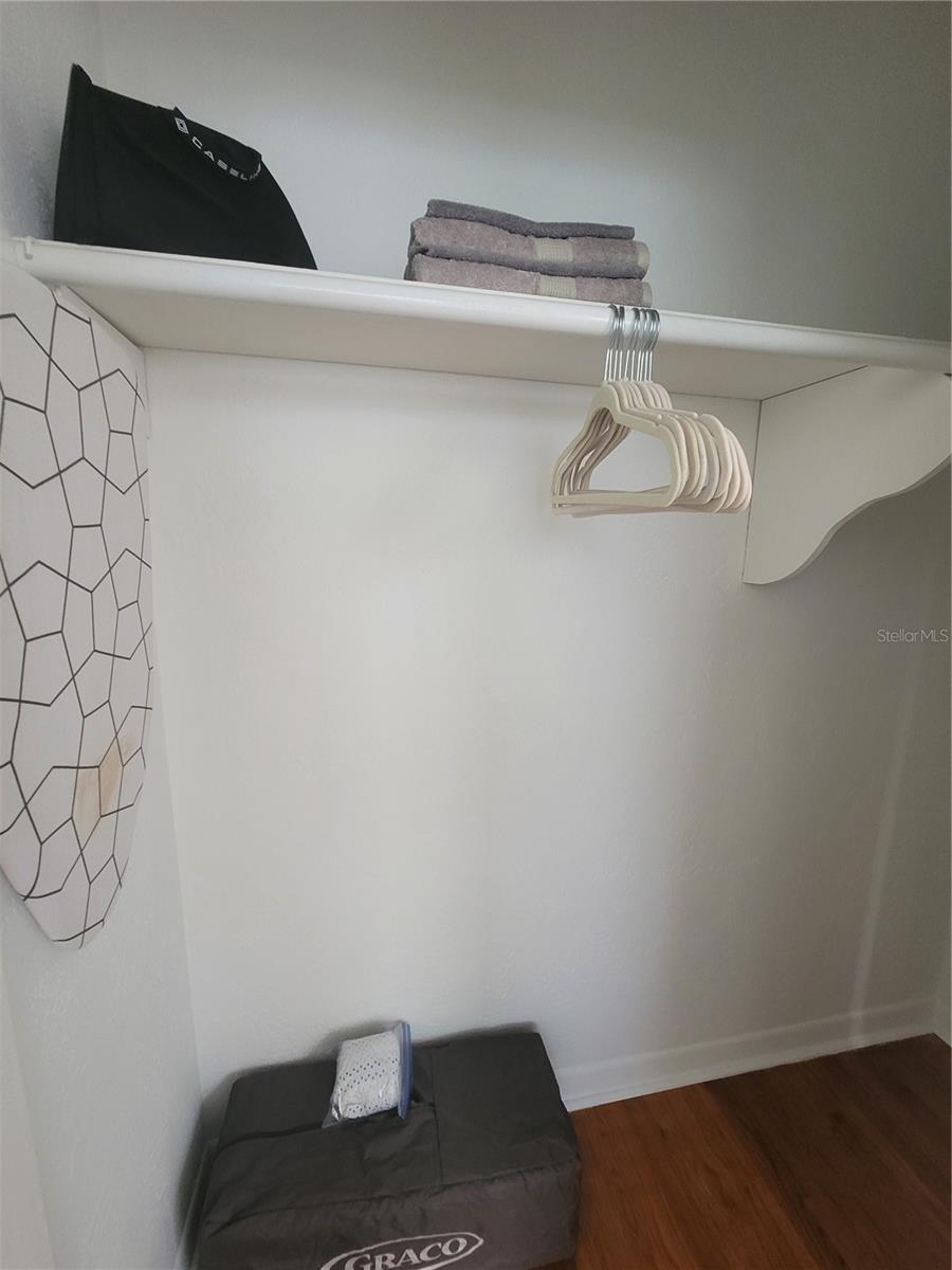 Image 14 of 16 For 2400 57 Place